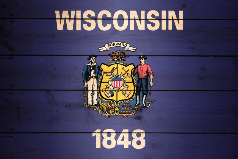 Flag Wisconsin L Size on Wood