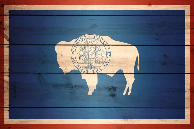 Flag Wyoming L Size on Wood